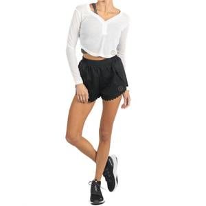 NEW AKALIA chloe romantic scalloped detailing shorts in black